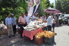Ekmeleddin için ekmek dağıttılar