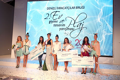 Başarılı tasarımcılara yurt dışı eğitimi
