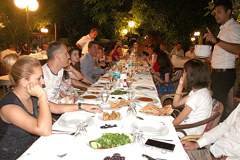 Sağlıkçılar iftarda buluştu