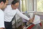 Hastalara başkan morali