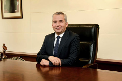 Zolan Erdoğan’ı kutladı