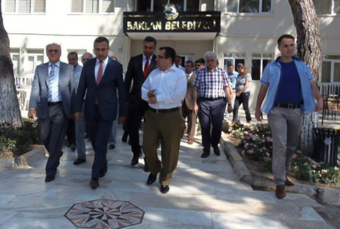 Tarlaya su geldi, konut ihtiyacı arttı