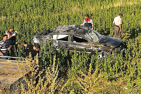 ACIPAYAM’DA TRAFİK KAZASI: 1 ÖLÜ, 3 YARALI
