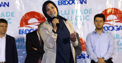 denizli-ak-parti-miting-nurcan-dalbudak-ic