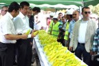 Bakan Zeybekci, resti çekti