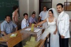 Önce oy, sonra düğün