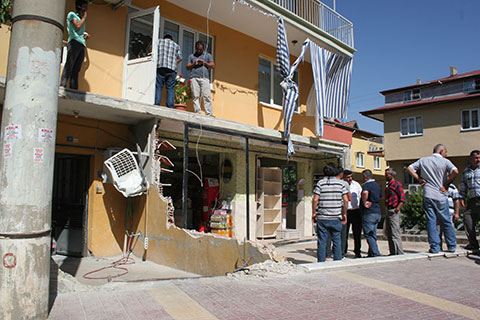 O market çalışmaya başladı