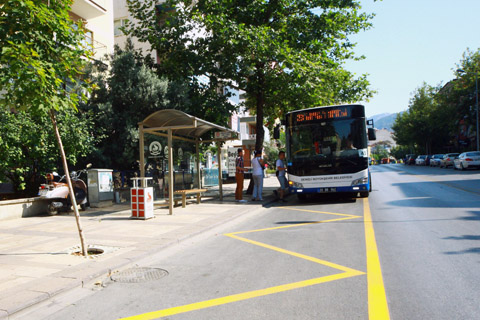 Duraklara boyalı koruma