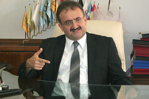 Verginin yeni patronundan güler yüz teminatı