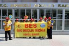 “Filler tepişiyor çimenler eziliyor”