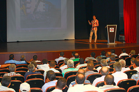 Büyükşehir çalışanlarına iş güvenliği eğitimi