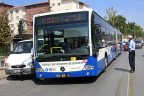 Otobüs duraklarına park edenler dikkat!