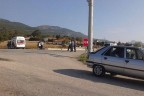 Otomobil ile ambulans çarpıştı