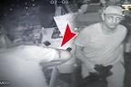 HIRSIZI KOLUNDAKİ DÖVME YAKALATTI