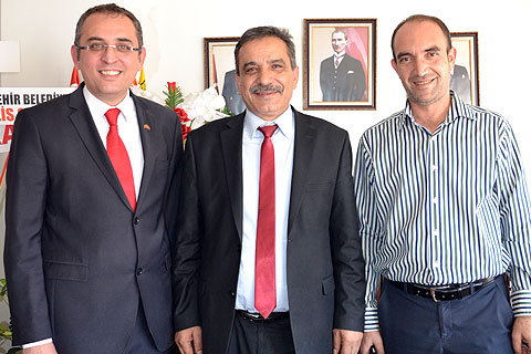 Dağdeviren ve Kayalar görevlerini bıraktı