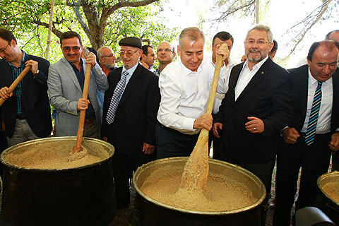Babadağ’da keşkek şöleni