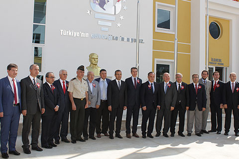 TED Denizli’de eğitim meşalesini yaktı