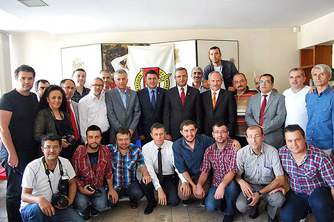 Demir gazetecilere veda etti