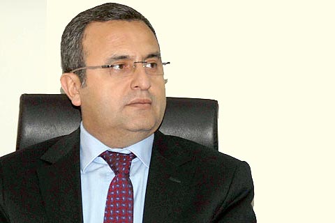 Vali Demir: “Beni Merkeze Alın”