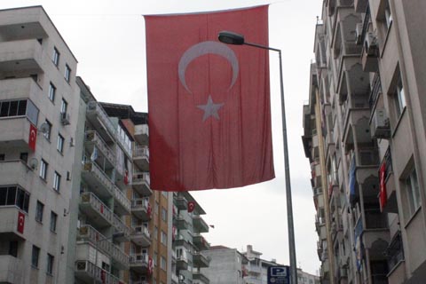Bayram coşkusu caddelere taştı