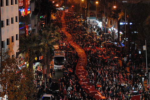 Binler Cumhuriyet için buluştu