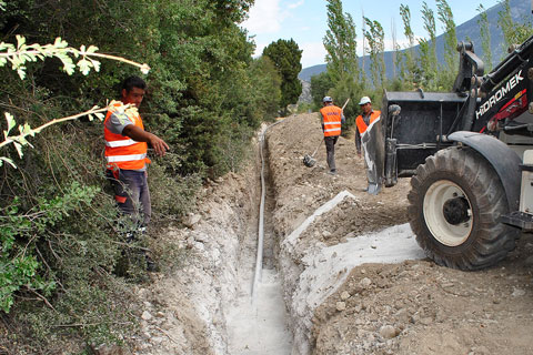 Karataş’ın içme suyu hatları yenilendi