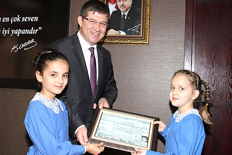 Başkan Subaşıoğlu’na sürpriz hediye