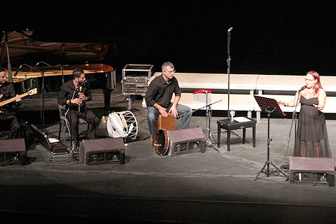 Dünya Türküleri Grubu’ndan müthiş konser