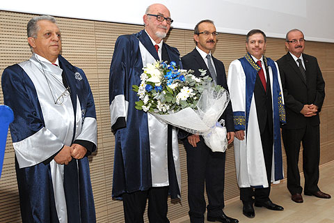 Atasay Kamer’e fahri doktora unvanı