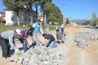 Öğrencilerin artık kaldırımı var