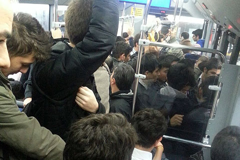 Denizlililerin toplu taşıma çilesi