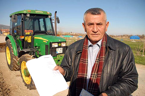 ÇİFTÇİYE ‘TRAKTÖRLE OTOYOLDAN GEÇİŞ’ CEZASI