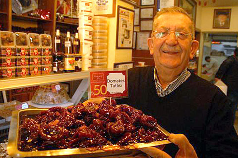 DOMATESİN DE TATLISINI YAPTILAR