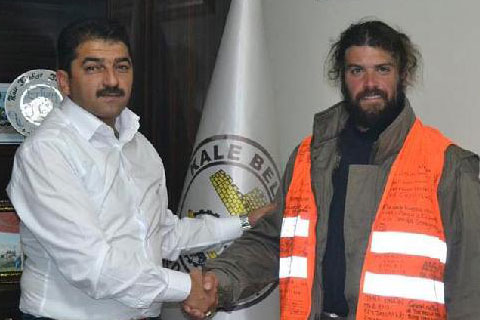 DÜNYA BARIŞI İÇİN KUDÜS’E YÜRÜYOR