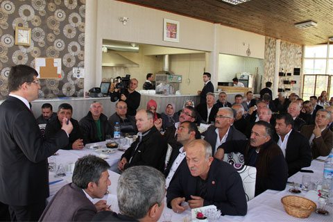 Muhtarları dinledi