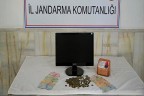 Sadaka kutusunu çalmış