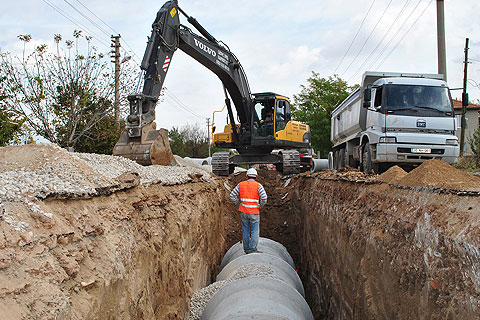 Çivril’in altyapısı yenileniyor