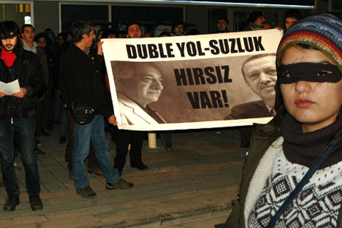Maskeli yolsuzluk eylemi