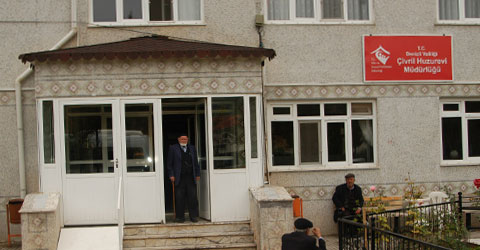 denizli-milli-piyango-zengini-huzur-evi-nde-ic