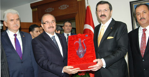 denizli-tobb-baskani-rifat-hisarciklioglu-girisimcilik-ovgu-ic