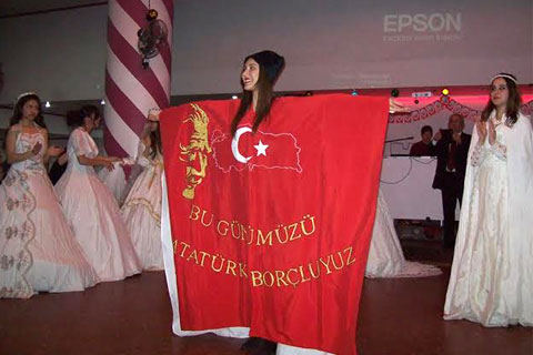 ADD’DEN DEFİLELİ ÇAY PARTİSİ