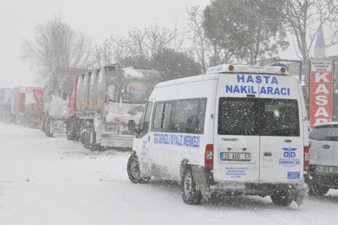 Denizli-Antalya karayolu trafiğe kapandı
