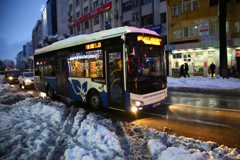 Otobüs güzergahlarına kar ayarı