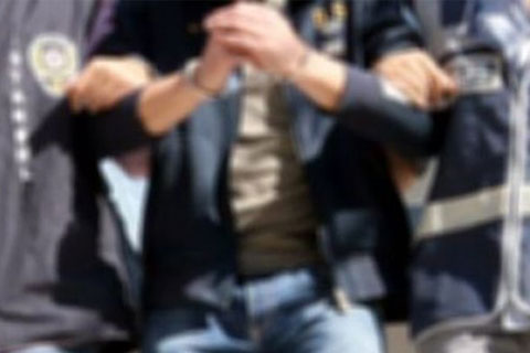 Polis hırsızı jandarma karakolunda yakaladı