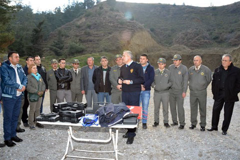 Ormancılara silah eğitimi