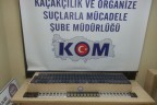 Üzerinden 123 cep telefonu çıktı