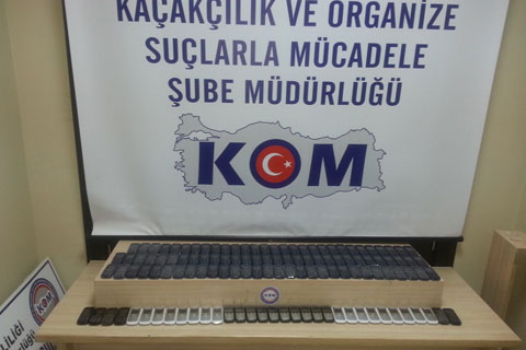 Üzerinden 123 cep telefonu çıktı