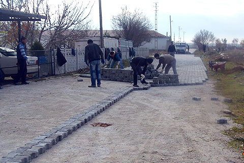 Kilit taşı ile iki kuş vurdular