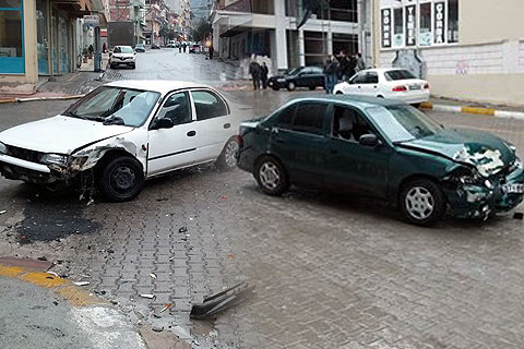 Acıpayam’da kaza: 4 yaralı
