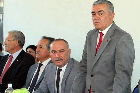 CHP Çal İlçe Başkanı istifa etti